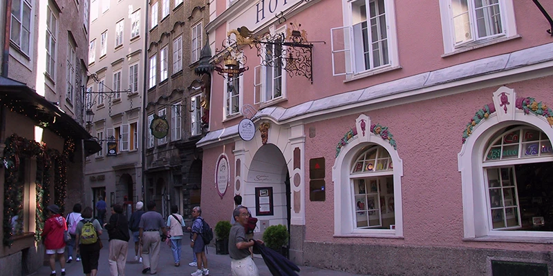 Judengasse or Waagplatz corner with old buildings