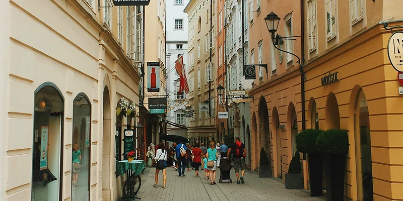 A Durchhaus or enclosed arcade courtyard off Getreidegasse