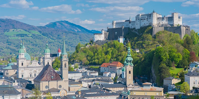 View from the Winkler Terrace over the old town and fortress