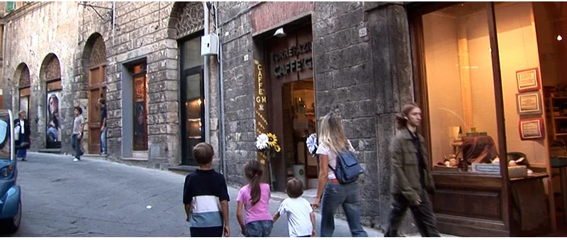 Siena ff 00 21 15 06 still376
