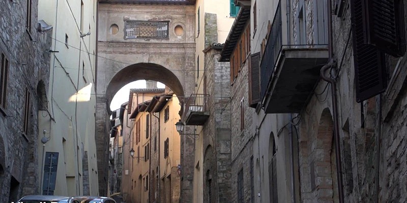 Todi2 00 07 19 12 still161