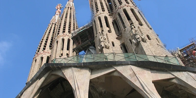 Scale model exhibit showing the completed Sagrada Família design