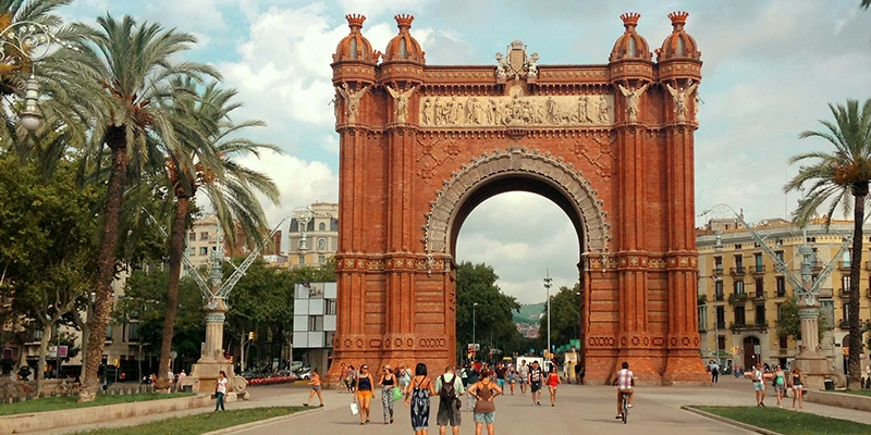 Arc de Triomf red brick triumphal arch