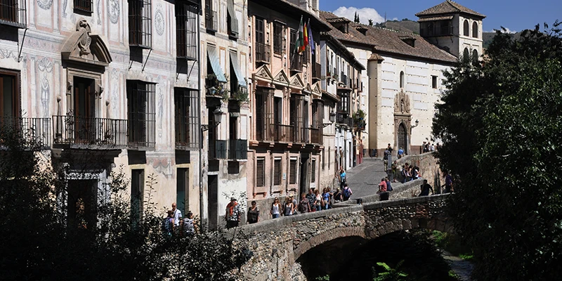 Whitewashed lanes and Carmen houses of the Albaicín Moorish quarter