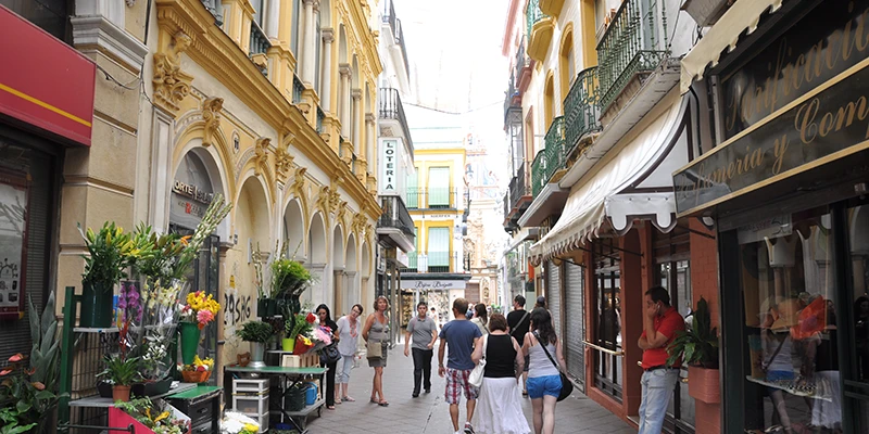 Pedestrian shopping zone